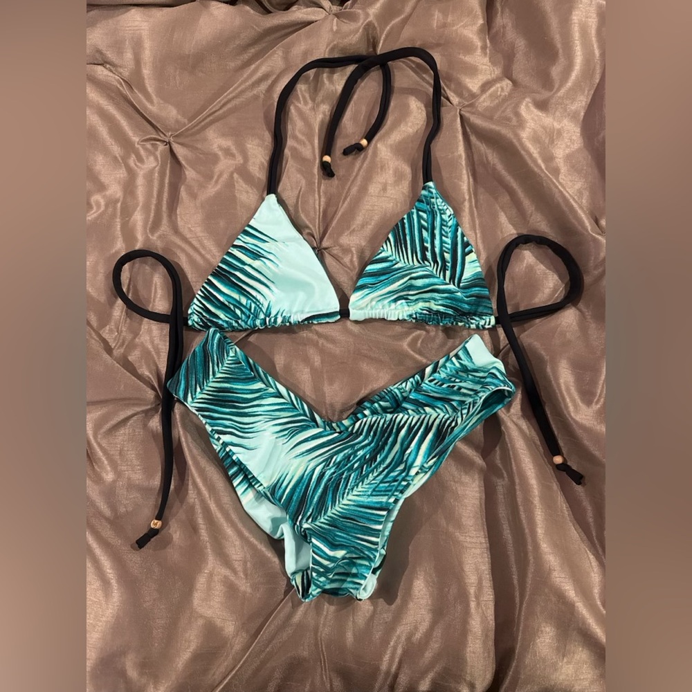 NWOT Gitchi Gami Swimwear👙 Black rib + Teal Palm Custom Bikini set 
Size Small